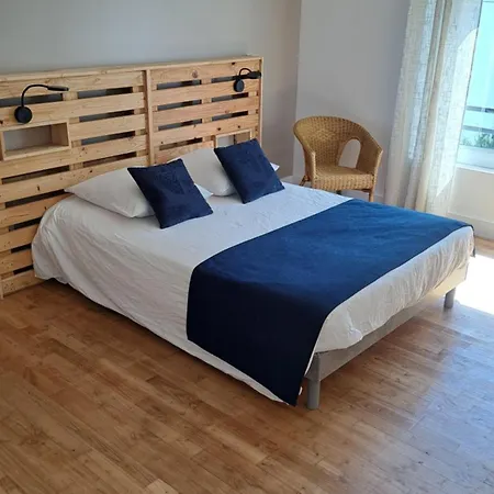 فندق مبيت وإفطار D'hotes 